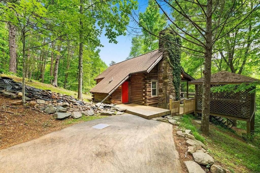 Very Private, Real Log Cabin With Hot Tub! Sevierville Zewnętrze zdjęcie