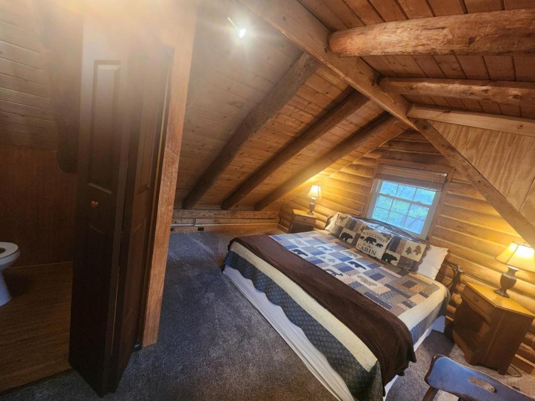 Very Private, Real Log Cabin With Hot Tub! Sevierville Zewnętrze zdjęcie