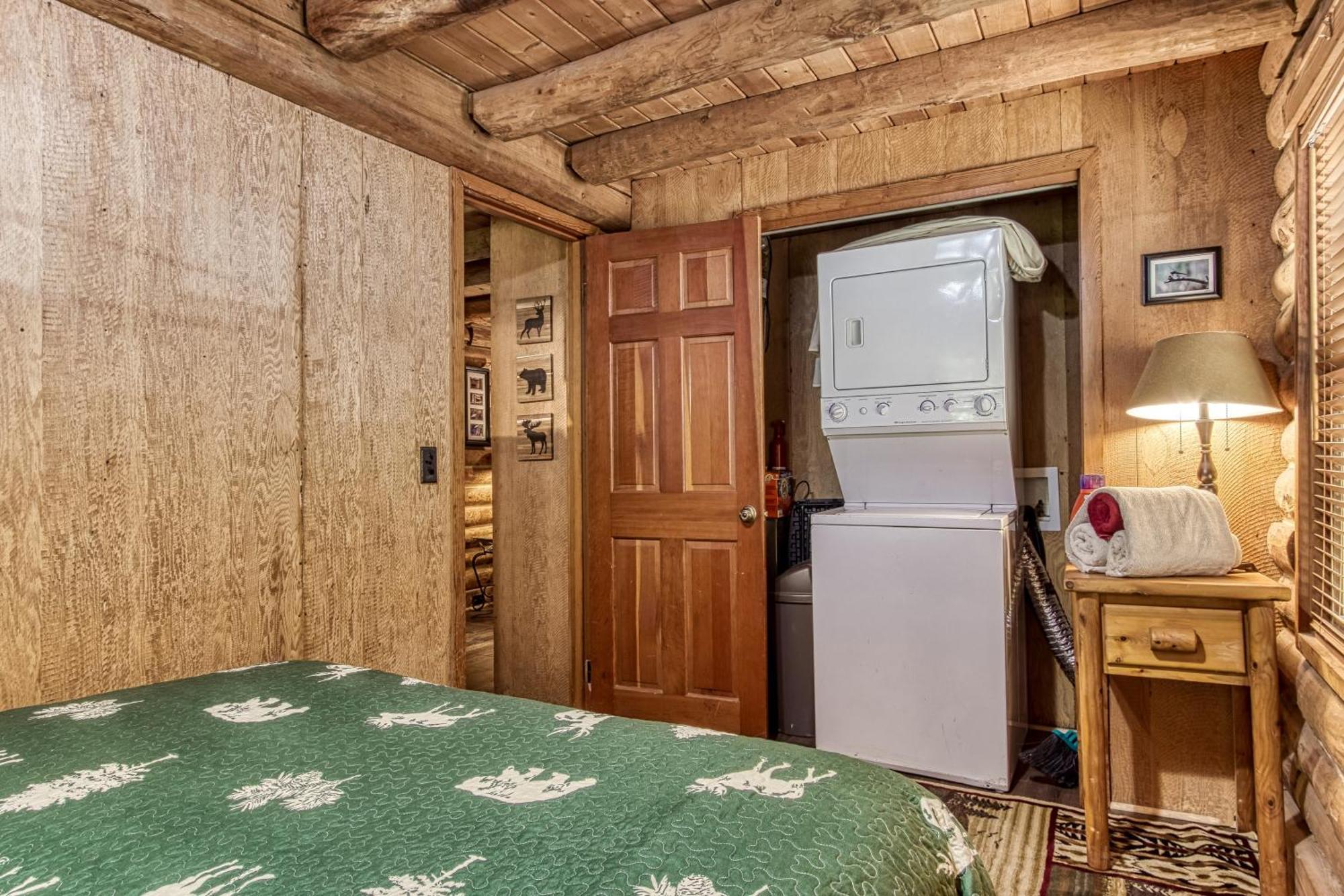 Very Private, Real Log Cabin With Hot Tub! Sevierville Zewnętrze zdjęcie