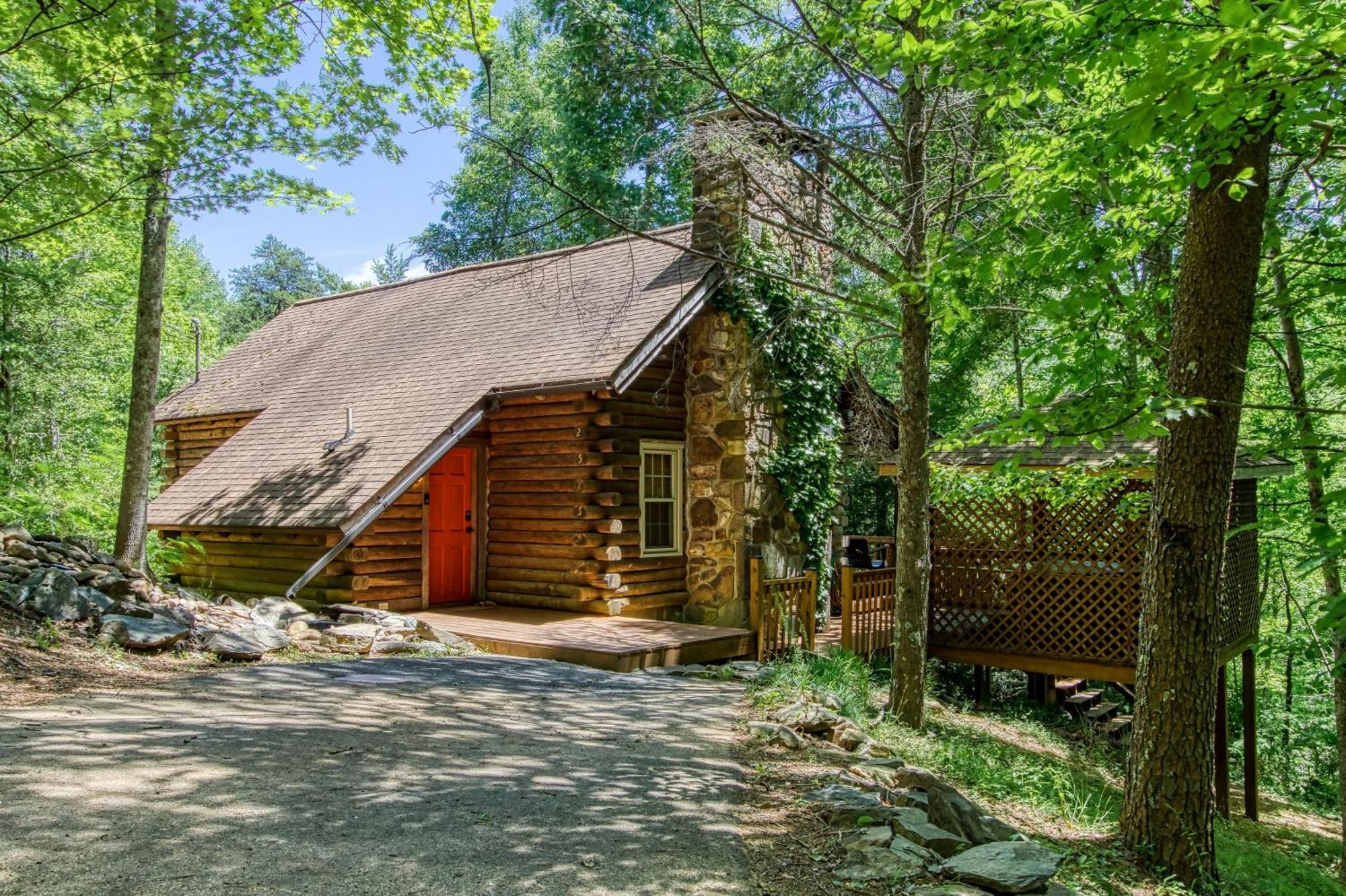 Very Private, Real Log Cabin With Hot Tub! Sevierville Zewnętrze zdjęcie